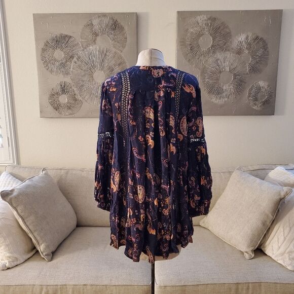 Free People "Just the Two of Us" Floral Tunic - size XS in Blue - Picture 11 of 15